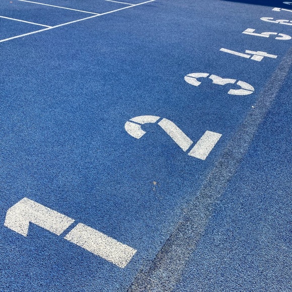 Brooks Spike Shoes - Picture 4 of 4